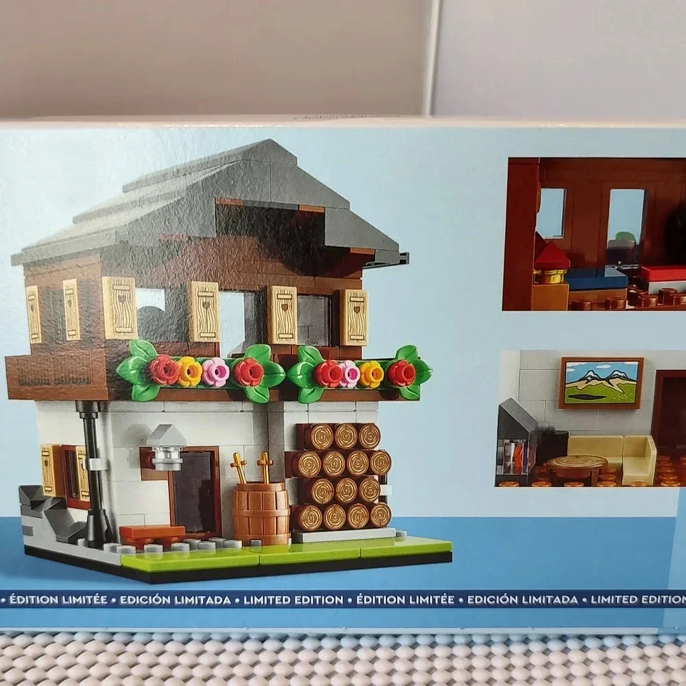 Lego 40594 House of the World 3 NWT Building Toy Set